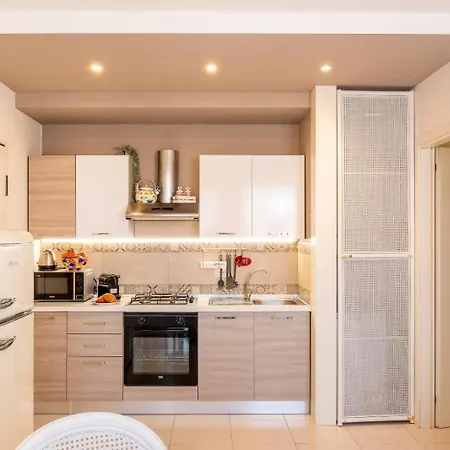 Elena - Free Secure Parking - Center - Pool - View Apartman